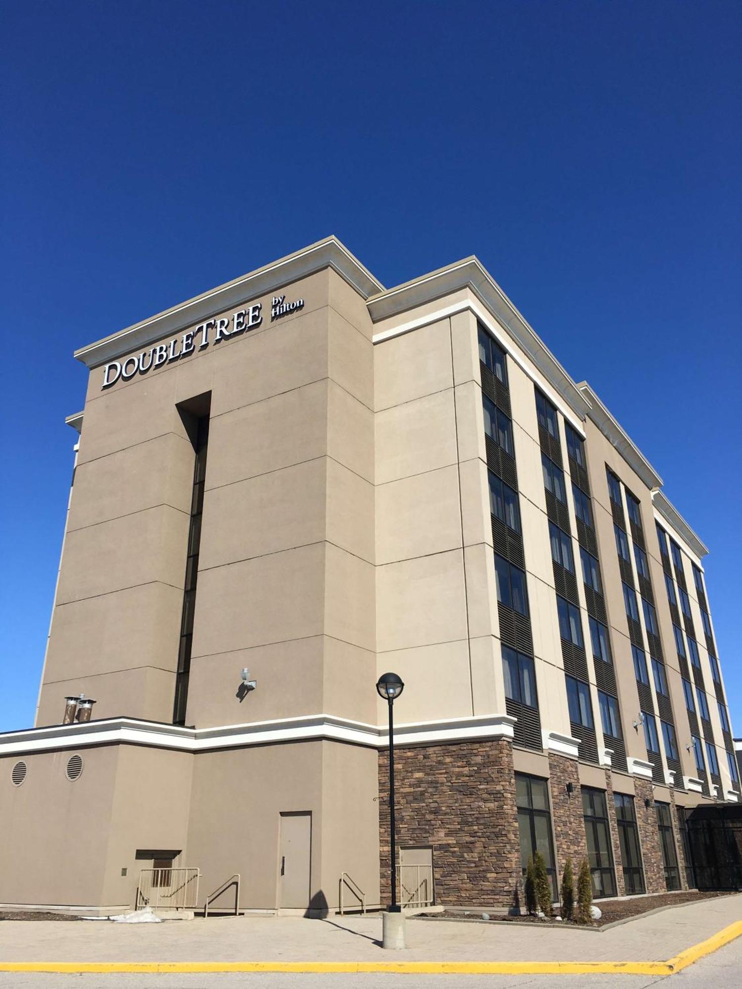 Doubletree By Hilton Kitchener Hotel Exterior photo