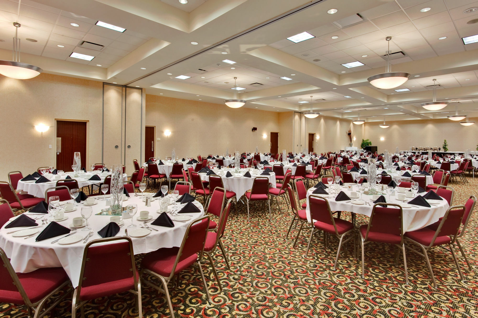 Doubletree By Hilton Kitchener Hotel Exterior photo